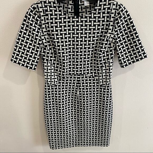DVF Diane Von Furstenberg Geometric Black White Sheath Dress Size 4 Work Chic - Picture 5 of 15
